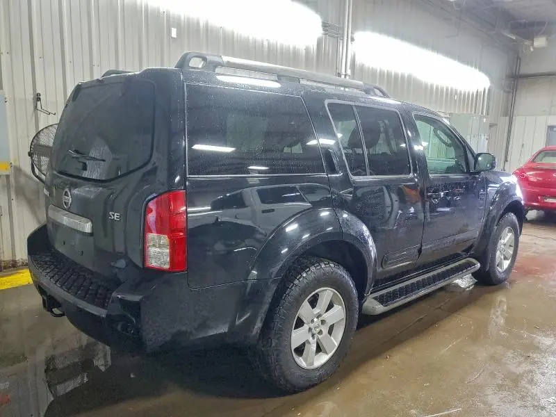 2010 NISSAN PATHFINDER S  