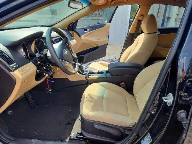 2011 HYUNDAI SONATA GLS  