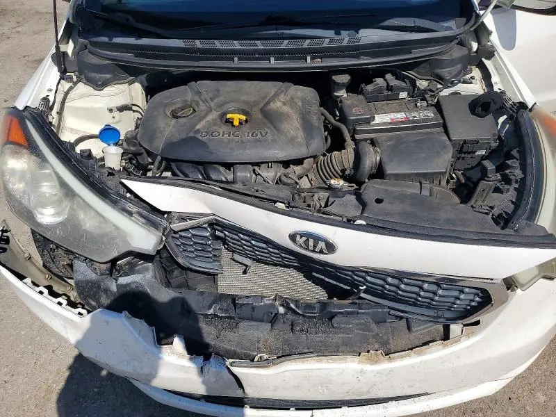 2015 KIA FORTE LX  