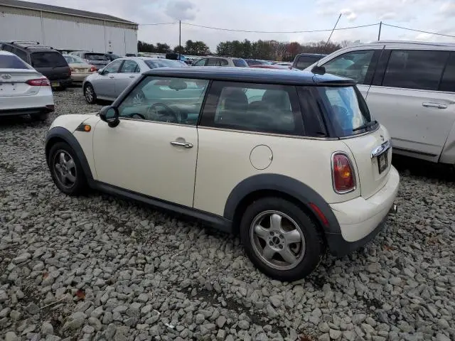 2010 MINI COOPER   