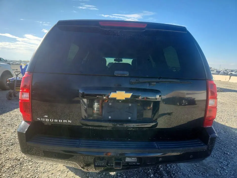 2014 CHEVROLET SUBURBAN K1500 LT  
