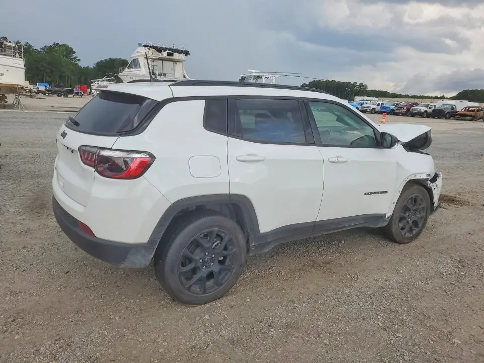 2025 JEEP COMPASS LATITUDE  