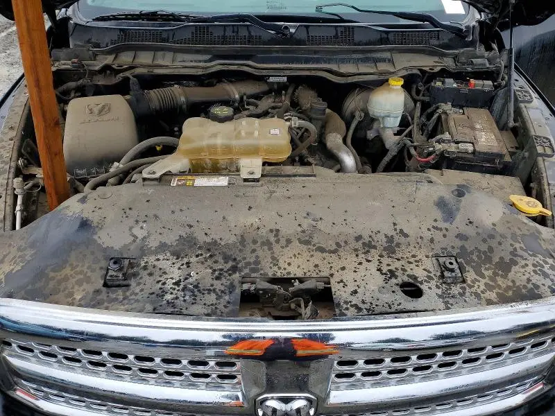 2015 RAM 1500 LARAMIE  