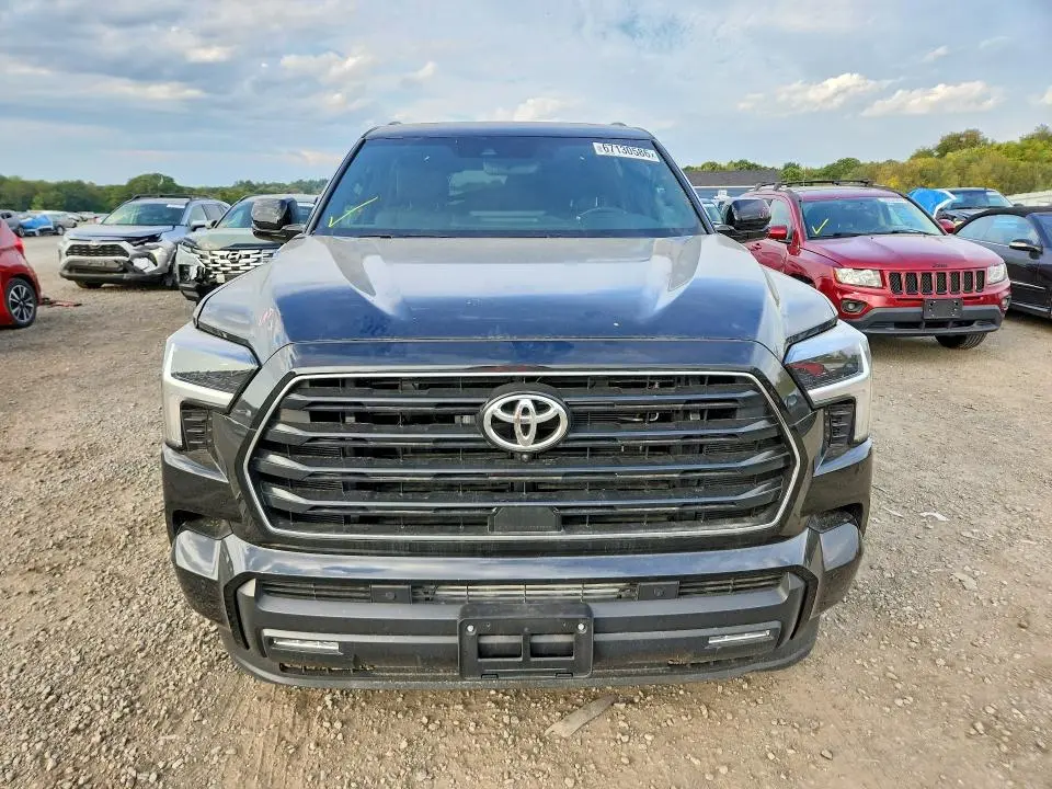 2025 TOYOTA SEQUOIA SR5  