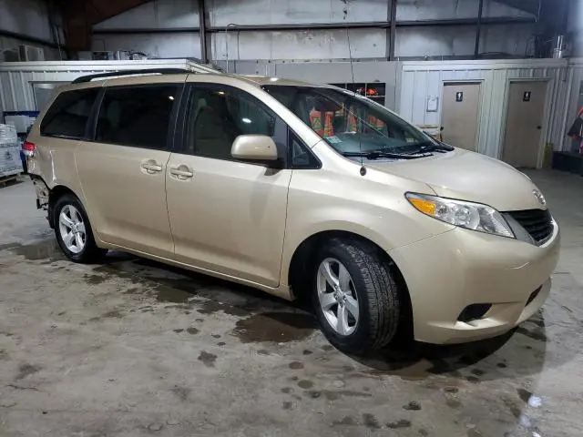 2011 TOYOTA SIENNA LE  