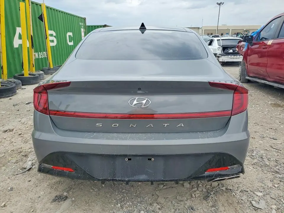 2022 HYUNDAI SONATA SEL  