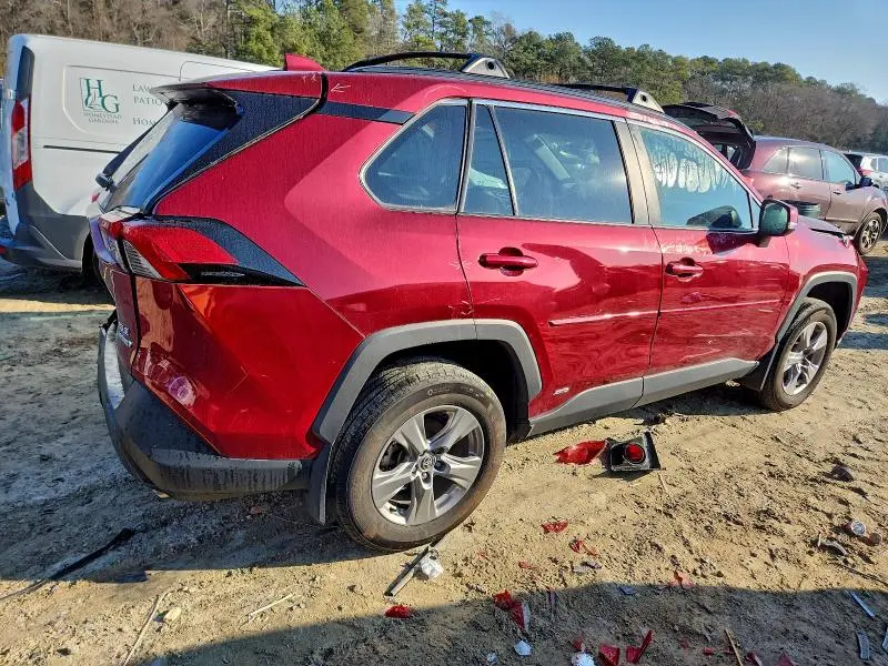2024 TOYOTA RAV4 XLE  