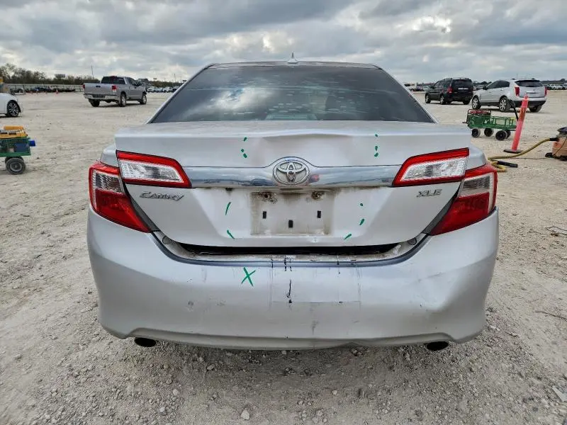 2012 TOYOTA CAMRY SE  