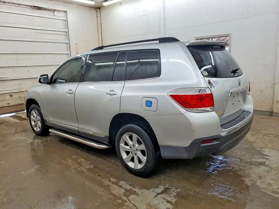 2012 TOYOTA HIGHLANDER BASE  