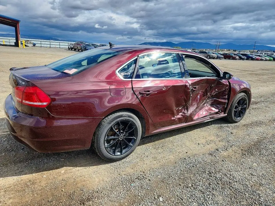 2012 VOLKSWAGEN PASSAT SE  