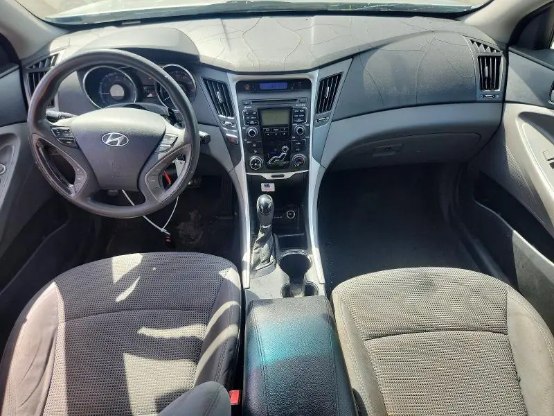 2011 HYUNDAI SONATA GLS  