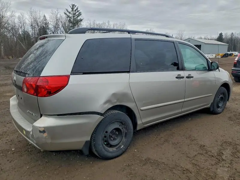 2010 TOYOTA SIENNA CE  