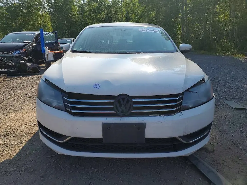 2015 VOLKSWAGEN PASSAT S  