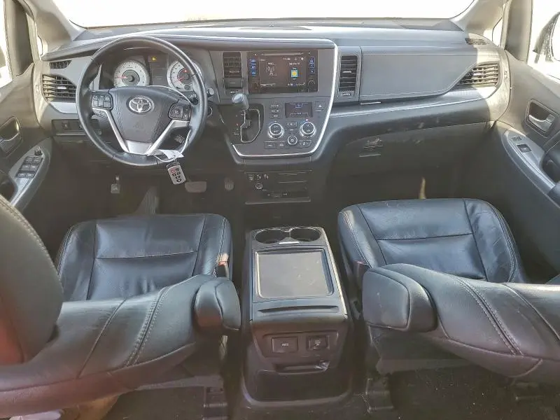 2015 TOYOTA SIENNA SPORT  