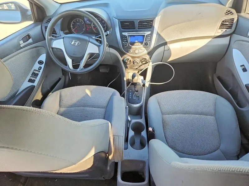 2012 HYUNDAI ACCENT GLS  