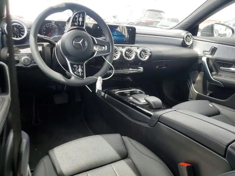 2023 MERCEDES-BENZ CLA 250  