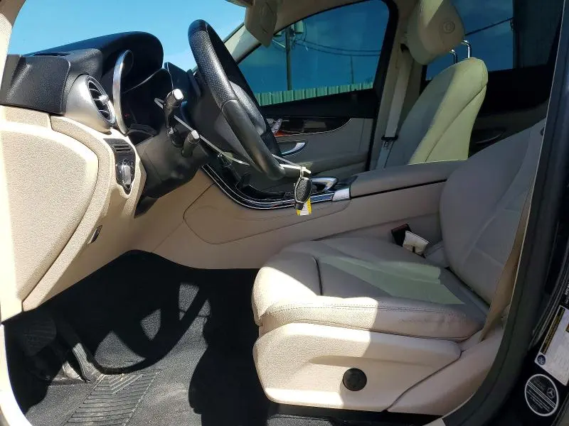 2018 MERCEDES-BENZ GLC 300 4MATIC  