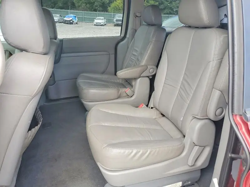 2011 KIA SEDONA EX  