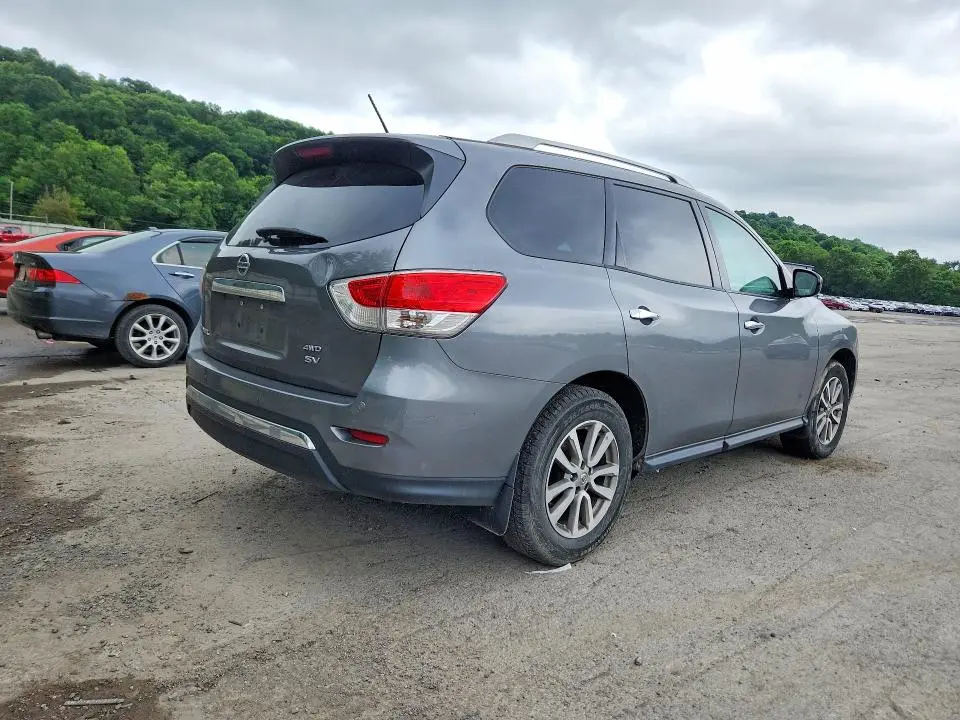 2015 NISSAN PATHFINDER SV  