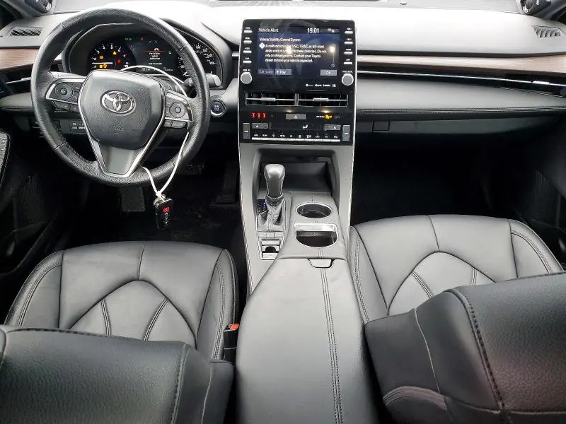 2020 TOYOTA AVALON XLE  