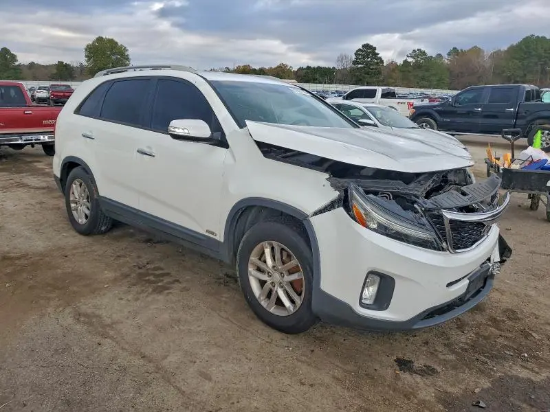 2015 KIA SORENTO LX  