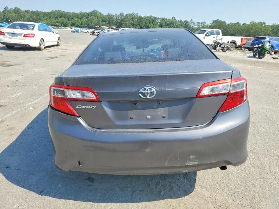 2014 TOYOTA CAMRY L  