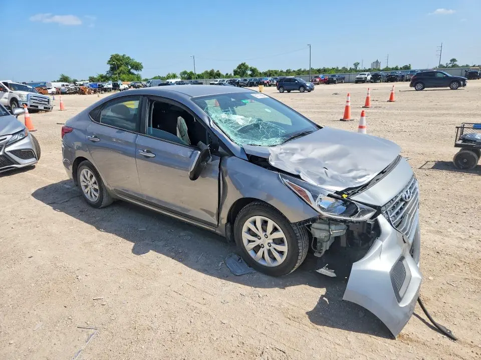 2021 HYUNDAI ACCENT SE  