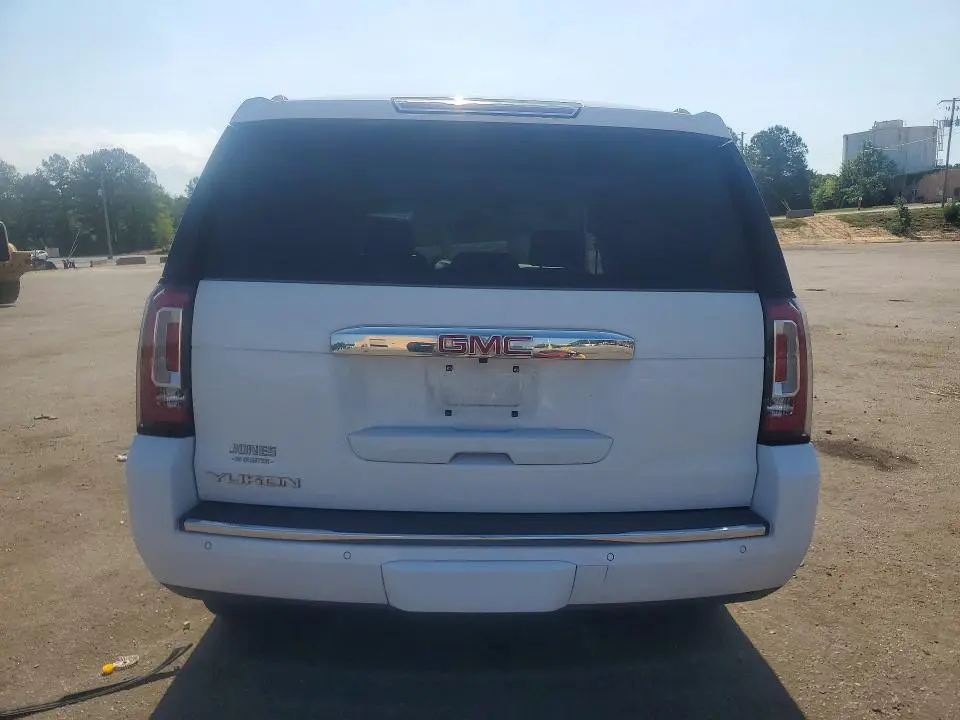 2019 GMC YUKON DENALI  
