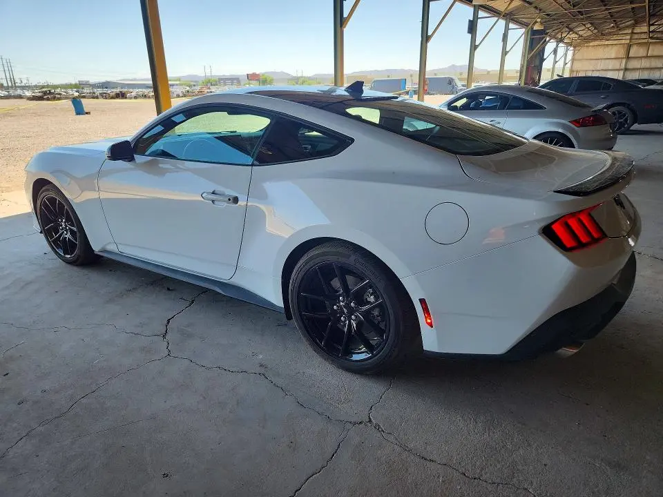 2025 FORD MUSTANG   