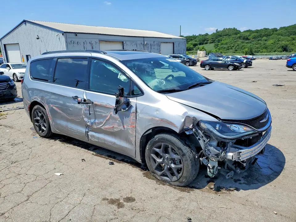 2020 CHRYSLER PACIFICA TOURING L PLUS  