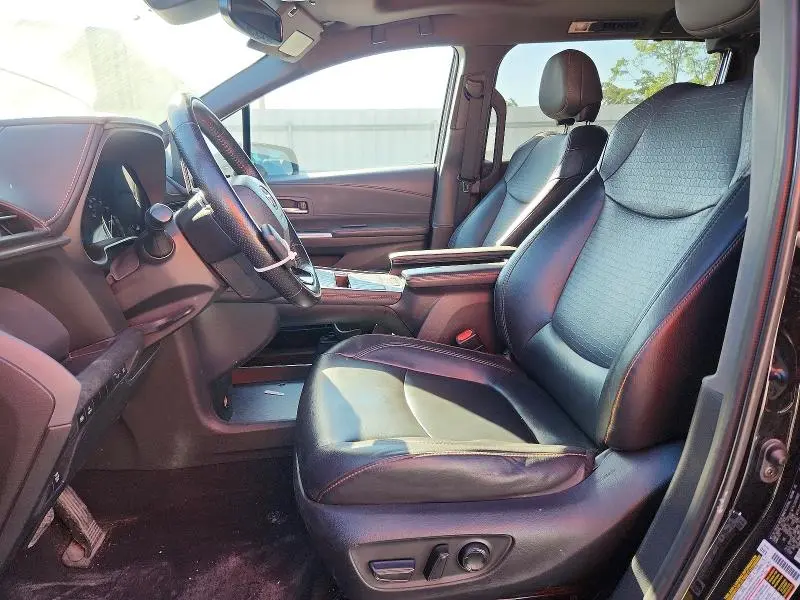 2021 TOYOTA SIENNA XSE 7-PASSENGER  
