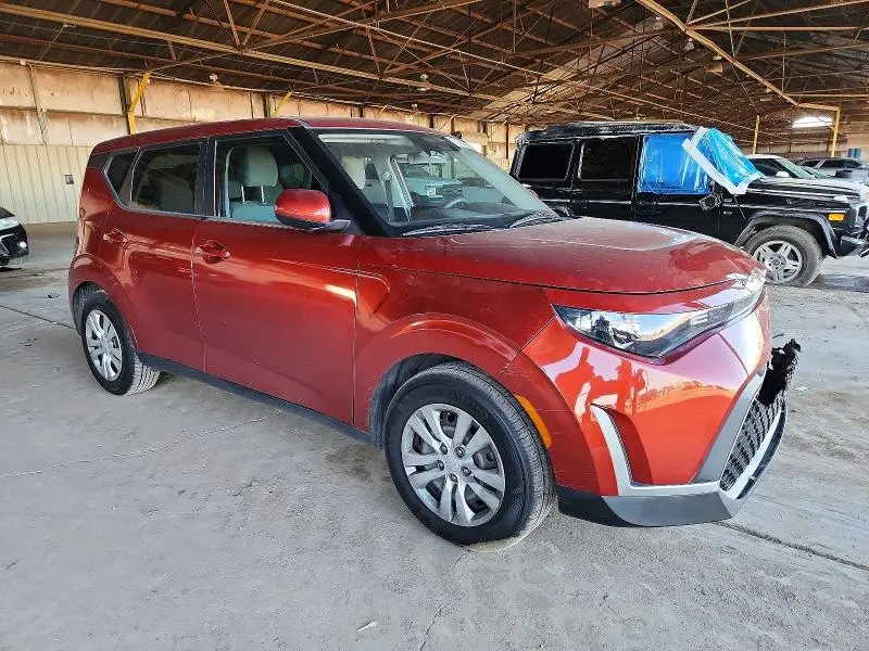 2023 KIA SOUL LX  