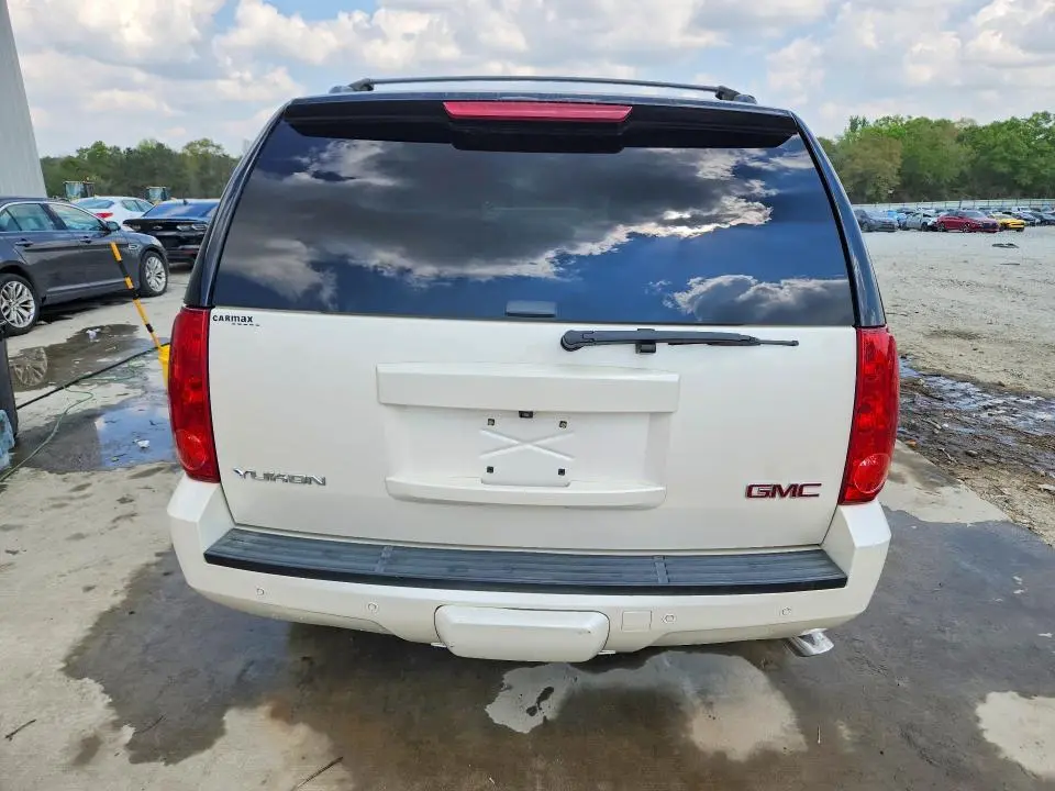 2013 GMC YUKON SLT  