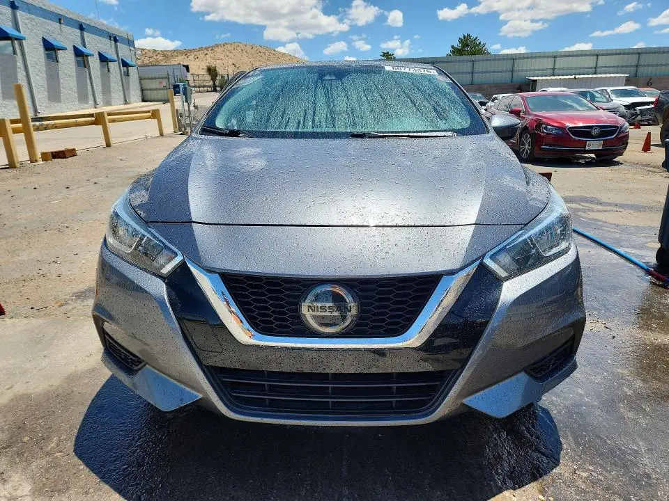 2020 NISSAN VERSA SV  