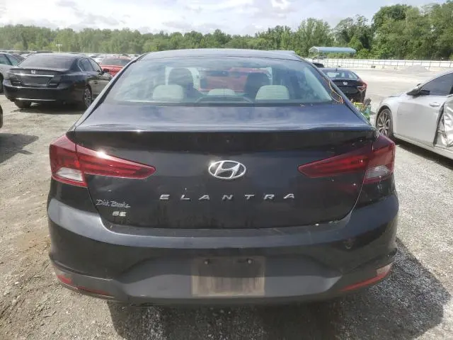 2019 HYUNDAI ELANTRA SE  