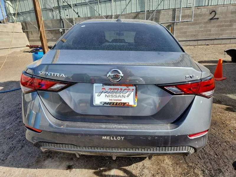 2022 NISSAN SENTRA SV  