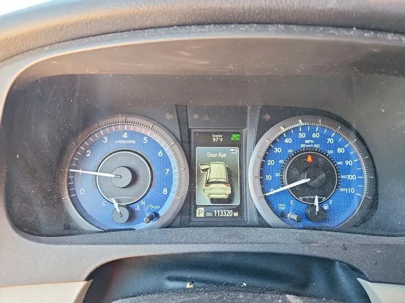 2019 TOYOTA SIENNA LE  