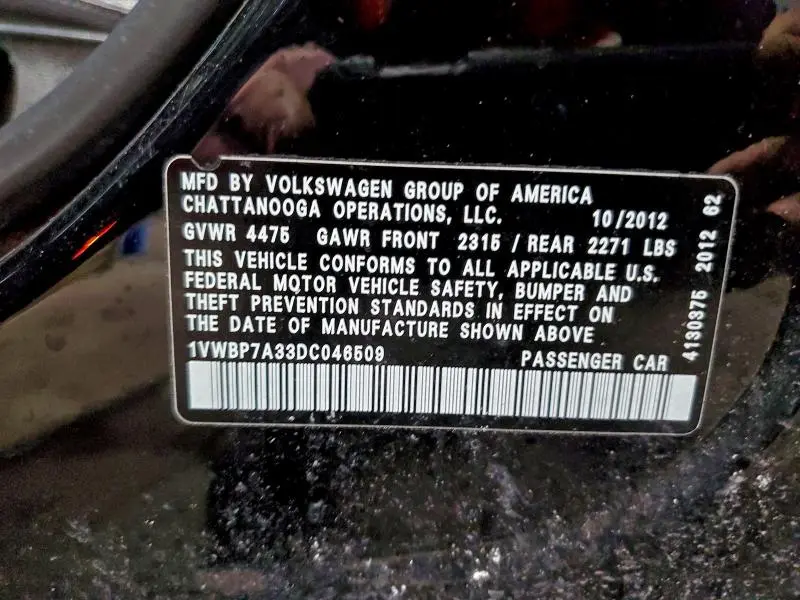 2013 VOLKSWAGEN PASSAT SE  