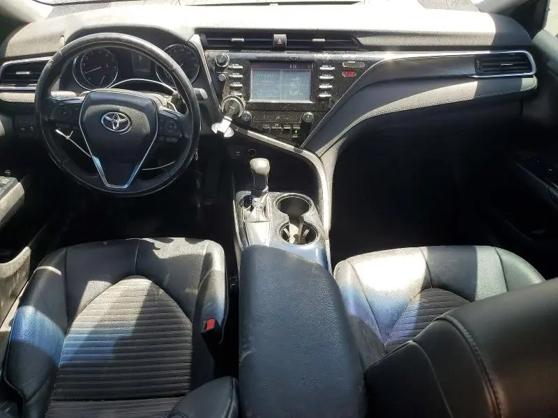 2018 TOYOTA CAMRY SE  
