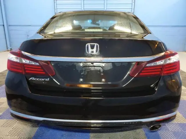 2017 HONDA ACCORD LX  