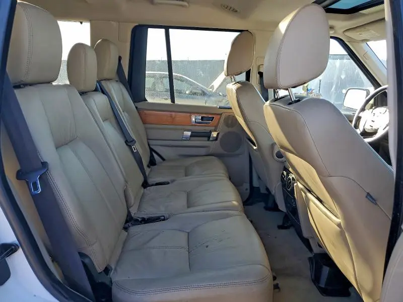 2012 LAND ROVER LR4 HSE LUXURY  