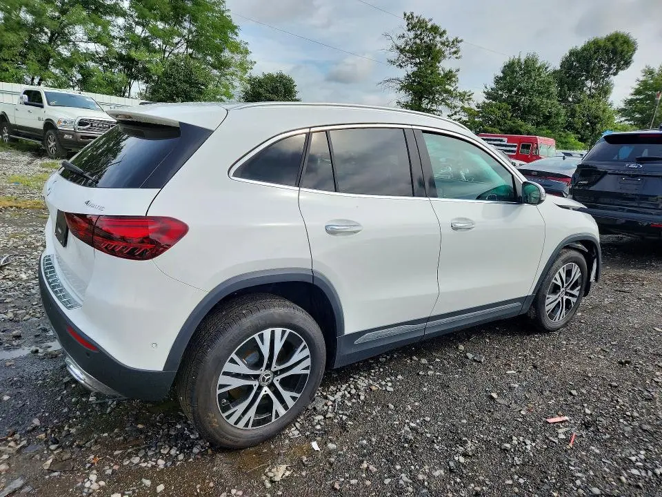 2026 MERCEDES-BENZ GLA 250 4MATIC  