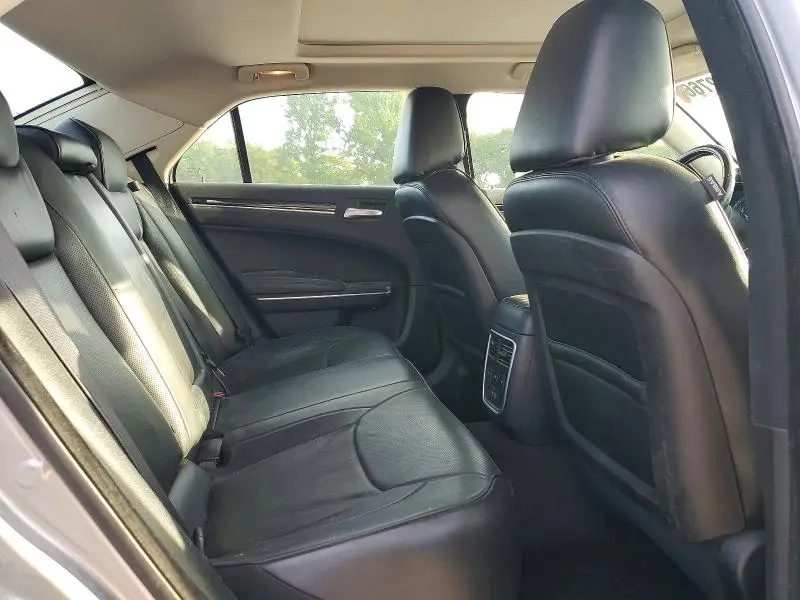 2017 CHRYSLER 300C   