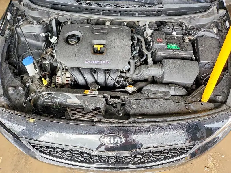2017 KIA FORTE LX  