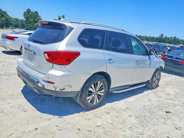 2019 NISSAN PATHFINDER SV  