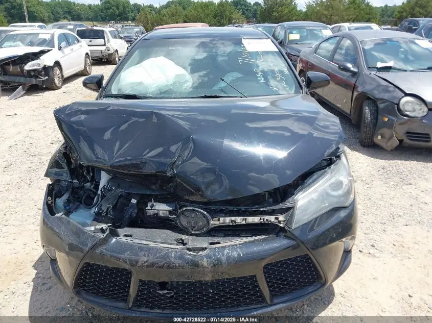 2017 TOYOTA CAMRY SE