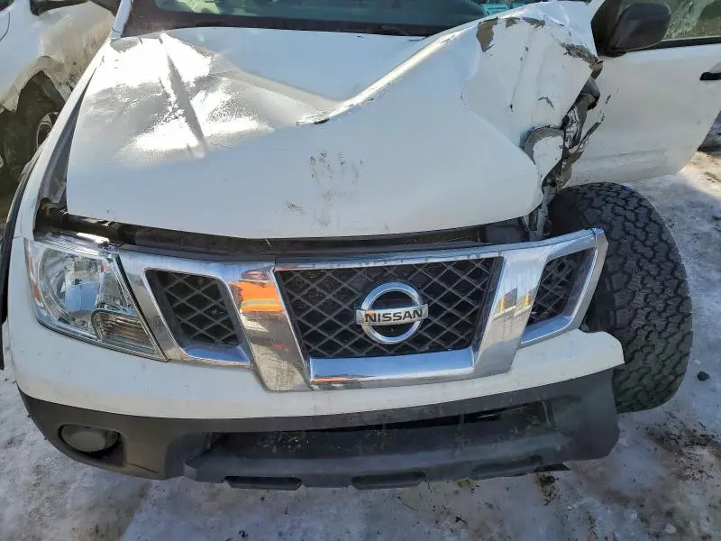2013 NISSAN FRONTIER S  