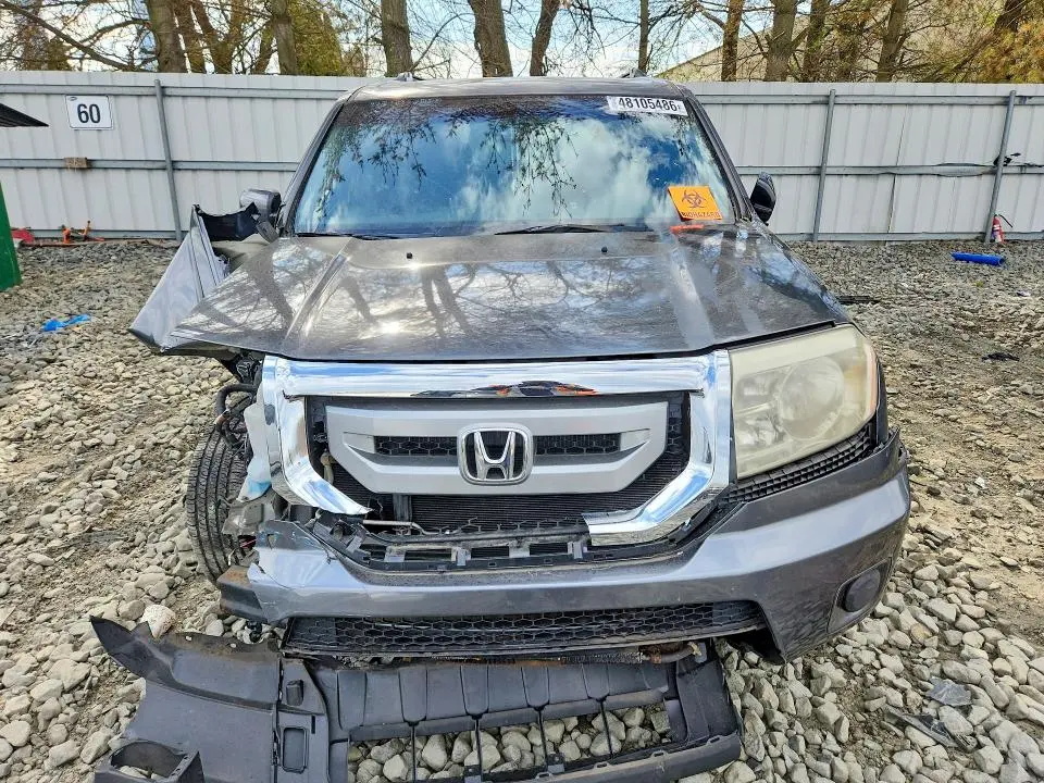 2011 HONDA PILOT EX  