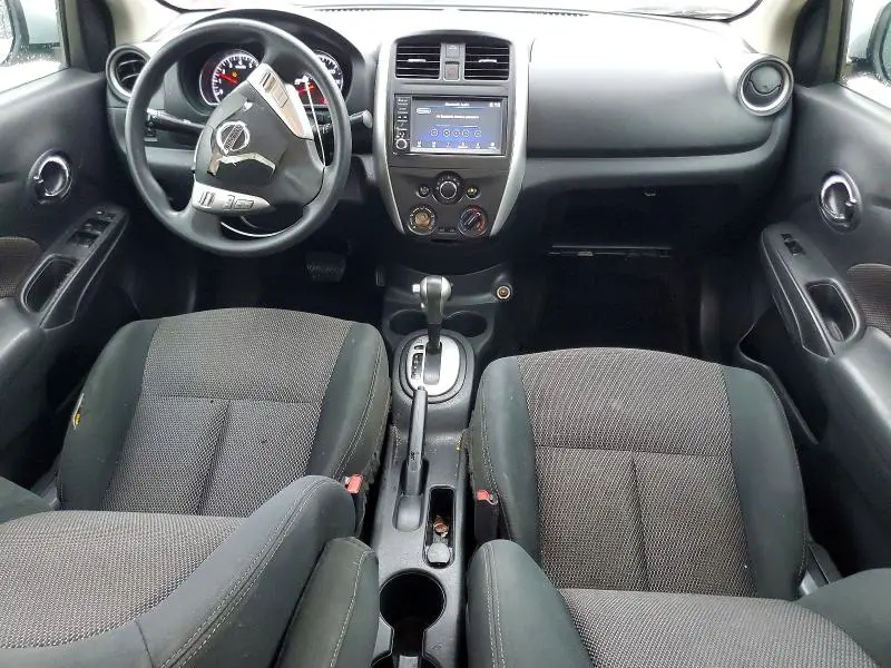 2019 NISSAN VERSA SV  
