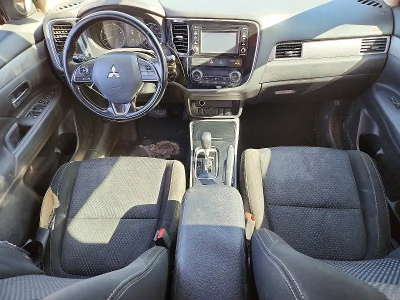 2017 MITSUBISHI OUTLANDER ES  